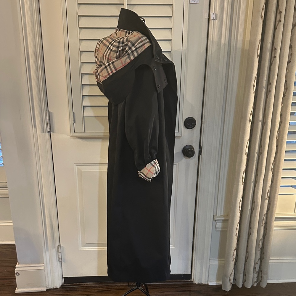Burberry Black Trench Coat - Picture 3 of 9